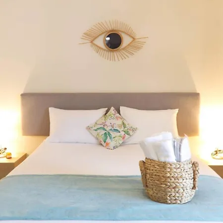 Апартаменты Saronic View